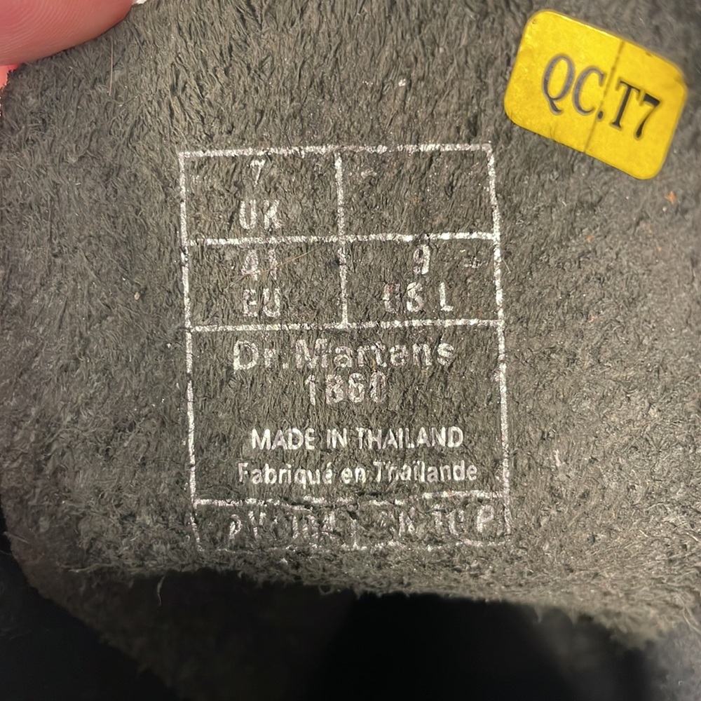 Dr Martens 1B60 Smooth 20-eye Zipper Tall boots black leather size 9 - Picture 5 of 6